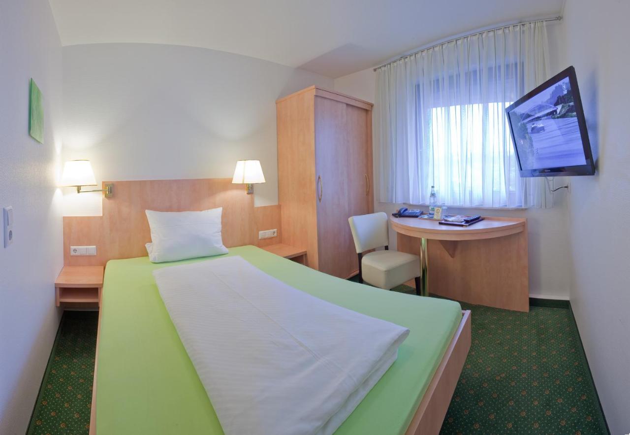 Hotel Gasthof Zum Roessle Heilbronn Eksteriør bilde