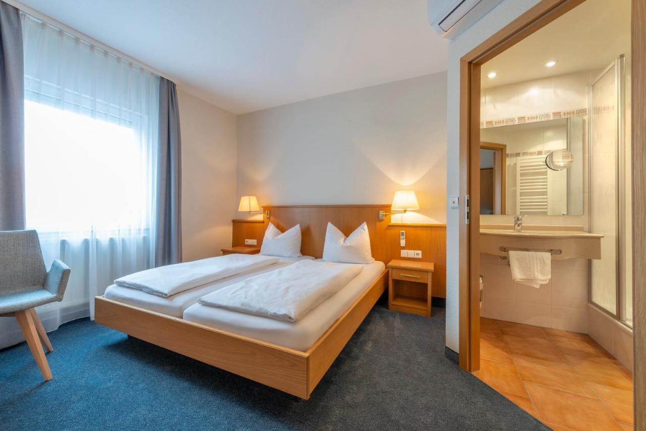Hotel Gasthof Zum Roessle Heilbronn Eksteriør bilde