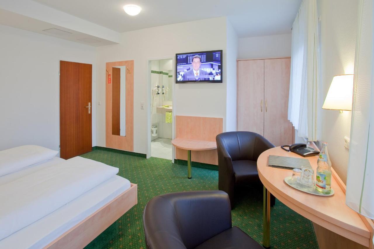 Hotel Gasthof Zum Roessle Heilbronn Eksteriør bilde